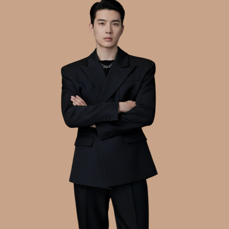 Men’s Blazer – Structured Shoulders & Timeless Elegance